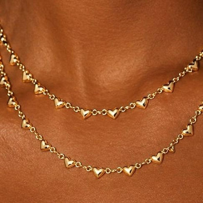 Golden Amore Layers Necklace in Acciaio Inox con Mini Cuori Ipoallergenica e Nickel Free Perfetta per Ogni Giorno