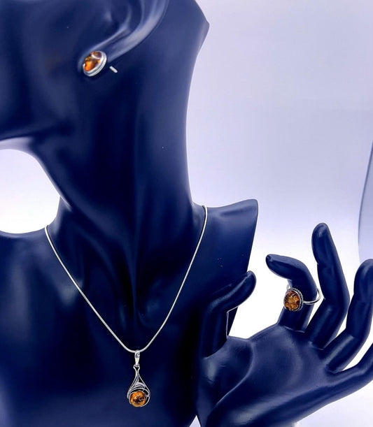 Amber Glow Set – 925 Sterling Silver Necklace, Ring & Stud Earrings
