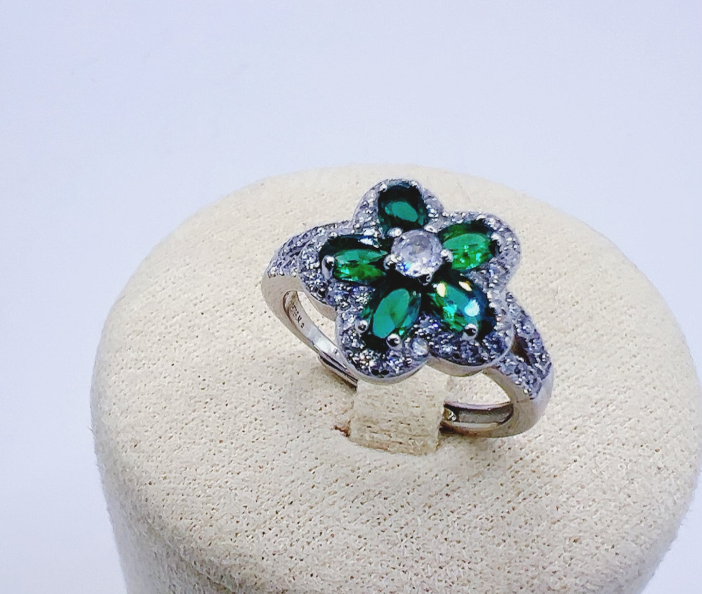 Emerald Blossom Ring – 925 Sterling Silver