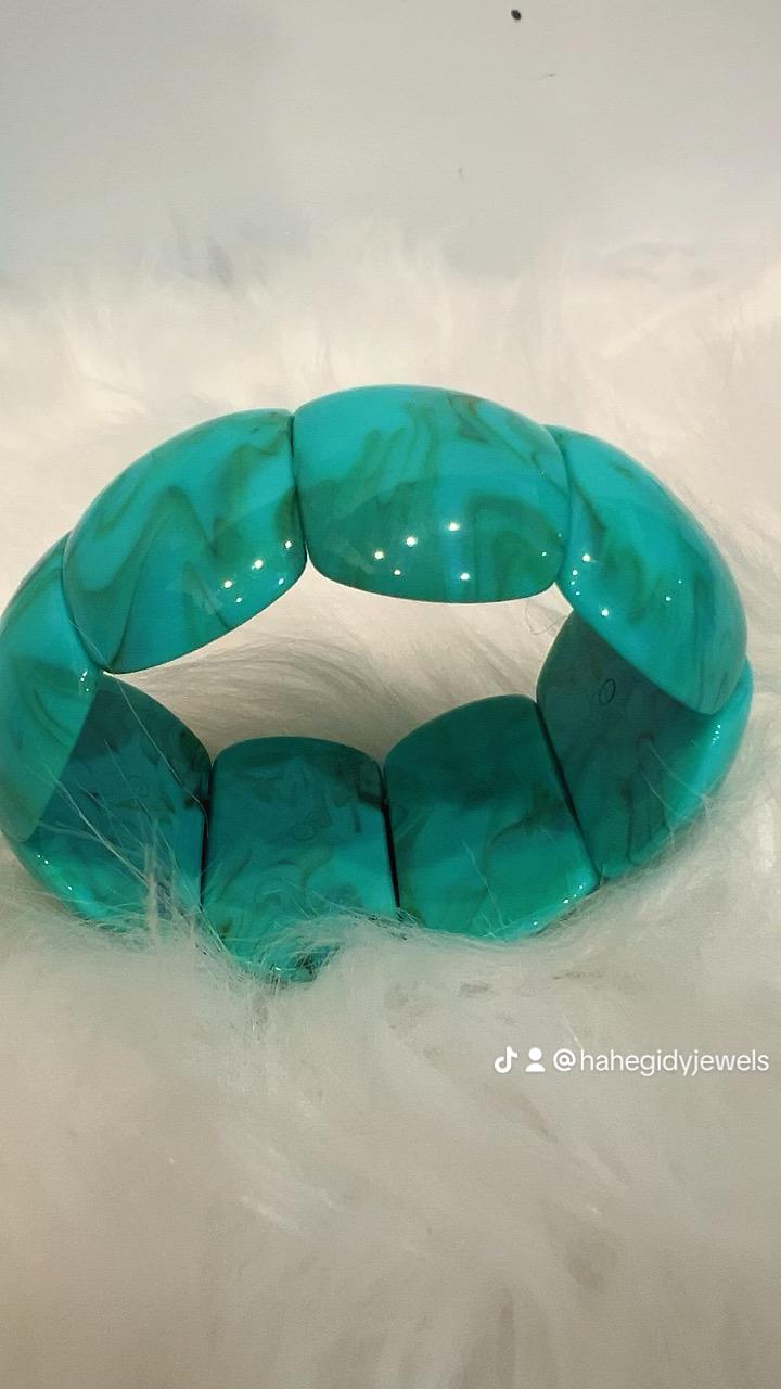 Bracciale con Design Moderno