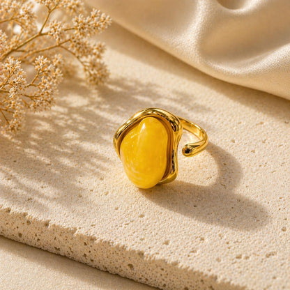 Anello “Luce Divina” – Collezione Aura Elegance