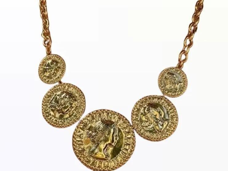 Collana Pendente a Moneta Antica Vintage per Abbinamenti Eleganti e Look Sofisticati Accessorio Unico e Originale
